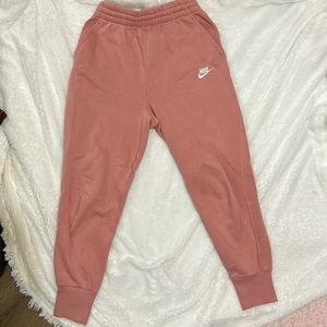 Nike Big Kids (girls) joggers